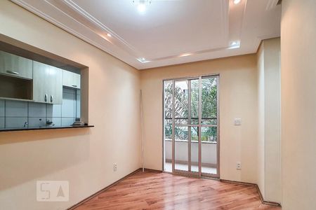 Sala de apartamento para alugar com 2 quartos, 43m² em Jardim Santa Teresinha, São Paulo