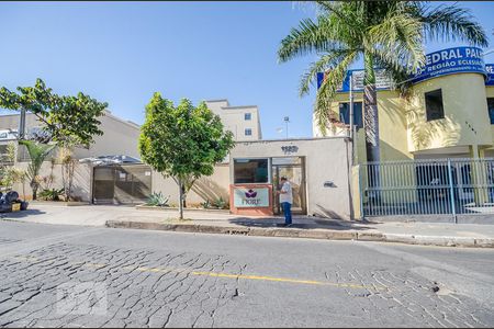 Apartamento à venda com 50m², 2 quartos e 1 vaga Apartamento à venda com 50m², 2 quartos e 1 vagaFachada