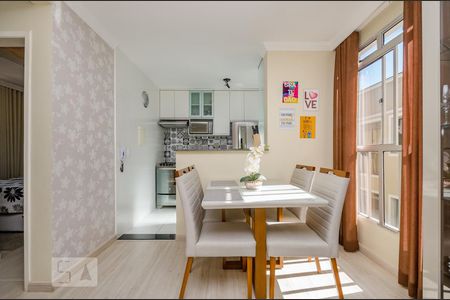Sala de apartamento à venda com 2 quartos, 50m² em Cinquentenário, Belo Horizonte