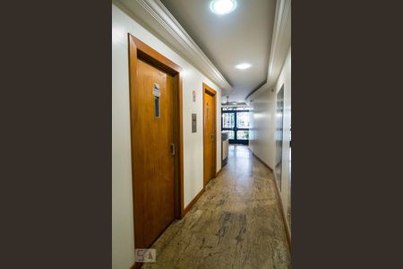 Apartamento à venda com 30m², 1 quarto e 1 vagaElevadores