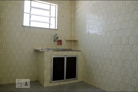 Cozinha de apartamento para alugar com 2 quartos, 59m² em Vila Valqueire, Rio de Janeiro