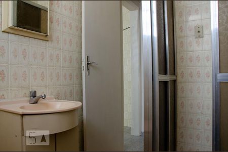 Banheiro - Torneira de apartamento para alugar com 2 quartos, 59m² em Vila Valqueire, Rio de Janeiro