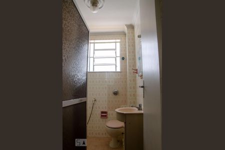 Banheiro de apartamento para alugar com 2 quartos, 59m² em Vila Valqueire, Rio de Janeiro