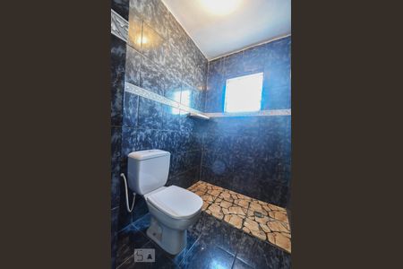 Casa para alugar com 130m², 2 quartos e sem vagaBanheiro Suíte 01