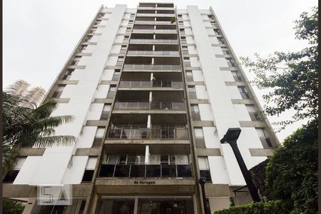 Apartamento à venda com 108m², 3 quartos e 2 vagas Apartamento à venda com 108m², 3 quartos e 2 vagasFachada