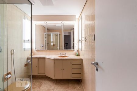 Apartamento à venda com 108m², 3 quartos e 2 vagasBanheiro Suite