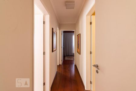 Apartamento à venda com 108m², 3 quartos e 2 vagas Apartamento à venda com 108m², 3 quartos e 2 vagasCorredor