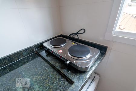Cozinha de kitnet/studio para alugar com 1 quarto, 11m² em Vila São Pedro, Santo André
