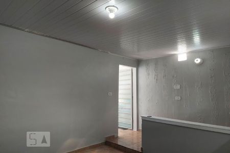 Sala de casa para alugar com 1 quarto, 60m² em Bussocaba, Osasco