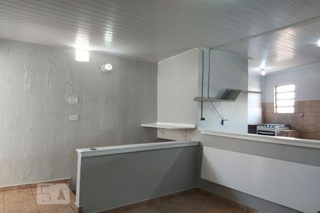 Sala de casa para alugar com 1 quarto, 60m² em Bussocaba, Osasco