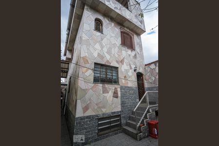 Casa à venda com 110m², 3 quartos e 2 vagasQuintal