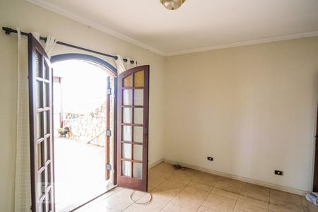 Casa à venda com 110m², 3 quartos e 2 vagasSuíte