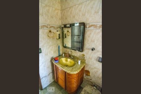 Casa à venda com 110m², 3 quartos e 2 vagasSuíte