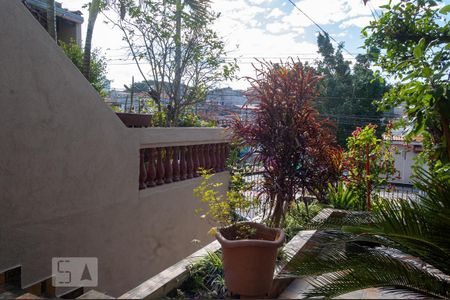 Casa à venda com 322m², 4 quartos e 4 vagasFachada