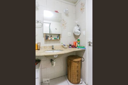 Apartamento para alugar com 70m², 3 quartos e 1 vaga Apartamento para alugar com 70m², 3 quartos e 1 vagaBanheiro