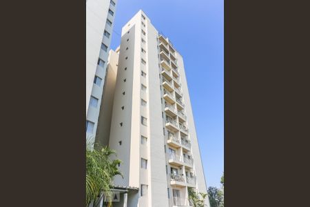 Apartamento para alugar com 70m², 3 quartos e 1 vaga Apartamento para alugar com 70m², 3 quartos e 1 vagaFachada