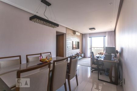 Sala de estar de apartamento à venda com 2 quartos, 75m² em Baeta Neves, São Bernardo do Campo