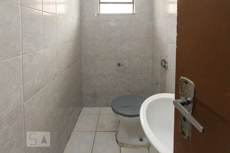 Banheiro de casa à venda com 3 quartos, 125m² em Cidade Centenário, São Paulo