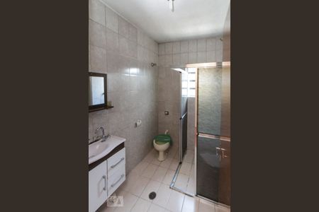 Casa para alugar com 125m², 3 quartos e 2 vagas Casa para alugar com 125m², 3 quartos e 2 vagasBanheiro