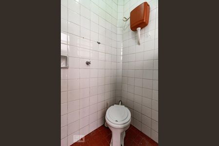 Casa à venda com 116m², 3 quartos e 1 vagaÁrea de Serviço - Banheiro