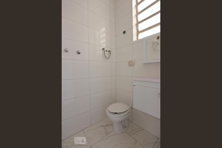 Banheiro Social de kitnet/studio para alugar com 1 quarto, 35m² em Vila Isabel, Rio de Janeiro