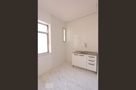 Cozinha de kitnet/studio para alugar com 1 quarto, 35m² em Vila Isabel, Rio de Janeiro