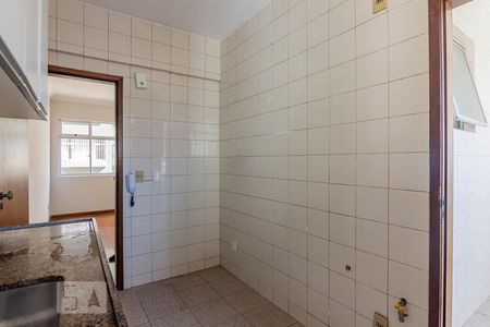 Apartamento para alugar com 98m², 3 quartos e 2 vagasCozinha