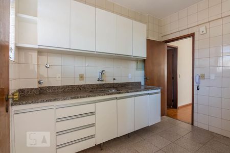 Apartamento para alugar com 98m², 3 quartos e 2 vagasCozinha
