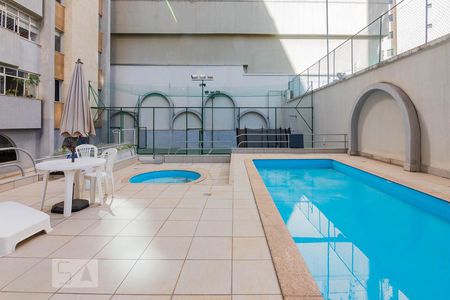 Apartamento para alugar com 98m², 3 quartos e 2 vagasPiscinas Edifício