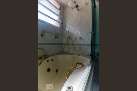 Casa à venda com 400m², 4 quartos e 4 vagasDetalhe