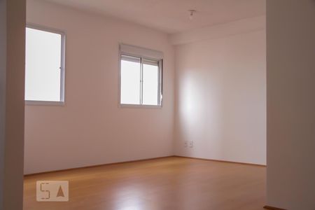 Sala/Quarto de kitnet/studio para alugar com 1 quarto, 32m² em Vila Graciosa, São Paulo