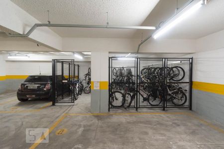 Studio para alugar com 34m², 1 quarto e 1 vaga Studio para alugar com 34m², 1 quarto e 1 vagaBicicletário
