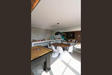 Studio para alugar com 34m², 1 quarto e 1 vaga Studio para alugar com 34m², 1 quarto e 1 vagaSala de Jogos