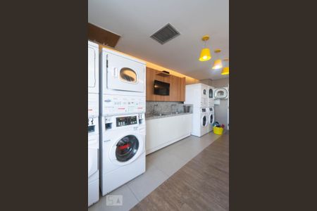 Studio para alugar com 34m², 1 quarto e 1 vaga Studio para alugar com 34m², 1 quarto e 1 vagaLavanderia