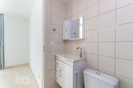 Apartamento à venda com 73m², 2 quartos e 1 vaga Apartamento à venda com 73m², 2 quartos e 1 vagaBanheiro da Suite