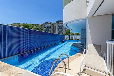 Apartamento à venda com 73m², 2 quartos e 1 vaga Apartamento à venda com 73m², 2 quartos e 1 vagaÁrea comum - Piscina
