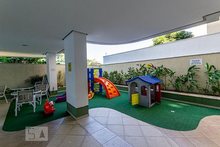 Apartamento à venda com 73m², 2 quartos e 1 vaga Apartamento à venda com 73m², 2 quartos e 1 vagaÁrea Comum - Playground