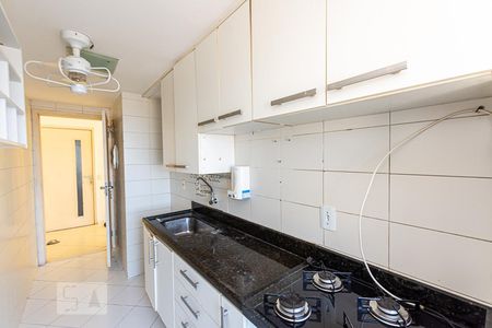 Apartamento à venda com 73m², 2 quartos e 1 vaga Apartamento à venda com 73m², 2 quartos e 1 vagaCozinha