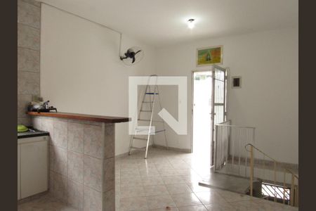 Sala - Cozinha de casa para alugar com 1 quarto, 50m² em Jardim Roberto, Osasco