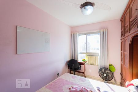 Quarto (1º andar) de apartamento à venda com 2 quartos, 120m² em Taquara, Rio de Janeiro