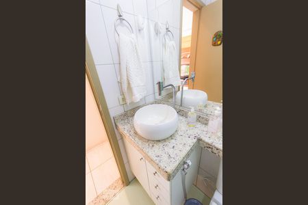 Banheiro Social (1º andar) de apartamento à venda com 2 quartos, 120m² em Taquara, Rio de Janeiro