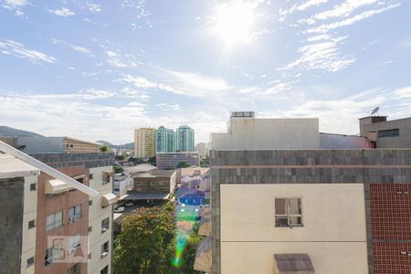 Apartamento à venda com 120m², 2 quartos e 1 vagaVista (2º andar)