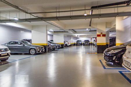 Área comum - Garagem de apartamento para alugar com 1 quarto, 62m² em Itaim Bibi, São Paulo