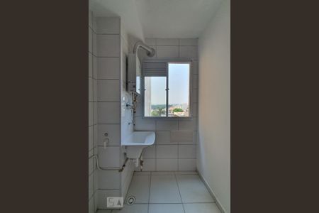 Área de serviço de apartamento para alugar com 2 quartos, 42m² em Jardim Santa Emília, São Paulo