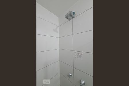 Banheiro de apartamento para alugar com 2 quartos, 42m² em Jardim Santa Emília, São Paulo