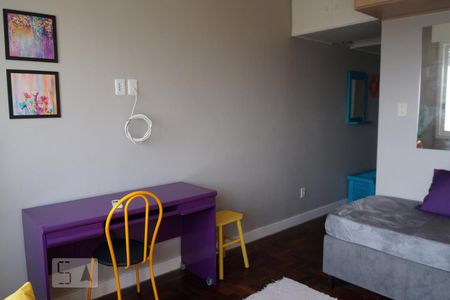 Quarto/ Sala de apartamento para alugar com 1 quarto, 30m² em Centro Histórico, Porto Alegre