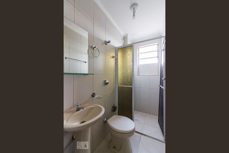 Banheiro de apartamento para alugar com 1 quarto, 40m² em Tucuruvi, São Paulo