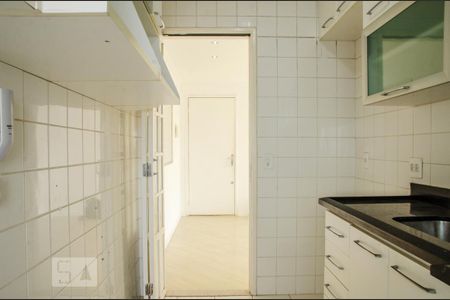 Cozinha de apartamento para alugar com 2 quartos, 50m² em Limão, São Paulo