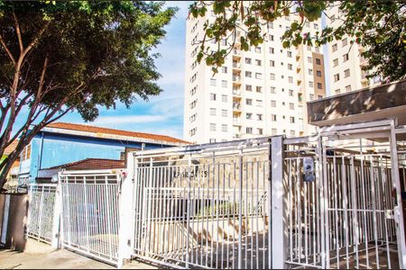 Apartamento para alugar com 50m², 2 quartos e 1 vaga Apartamento para alugar com 50m², 2 quartos e 1 vagaFachada