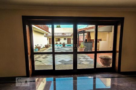 sala vista de casa à venda com 6 quartos, 800m² em Jardim Leonor, São Paulo